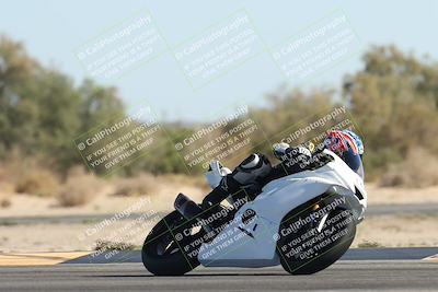 media/Oct-30-2025-Racers Edge (Thu) [[dabbdaf680]]/2-A Group/Session 5 (Turn 7)/